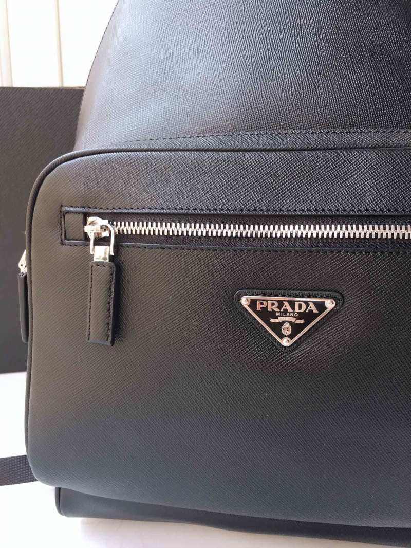 Pra*a backpacks
